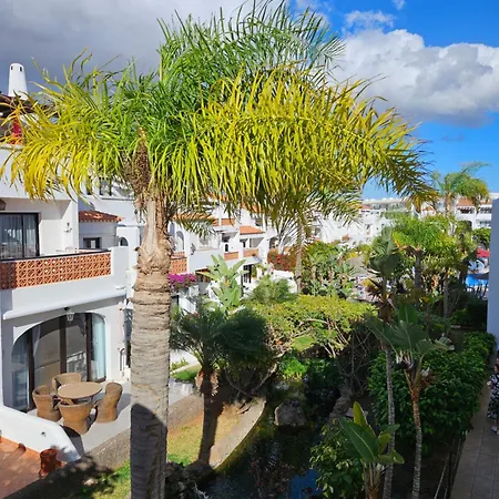 Sunny Oasis Amarilla Golf *