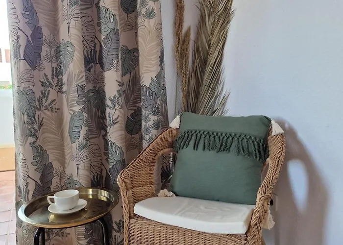 Sunny Oasis Amarilla Golf