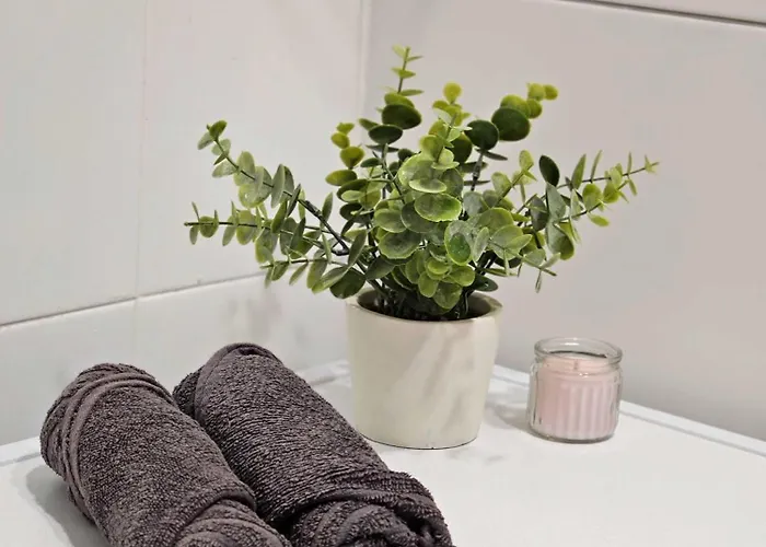 Sunny Oasis Amarilla Golf