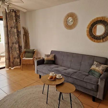 Sunny Oasis Amarilla Golf *