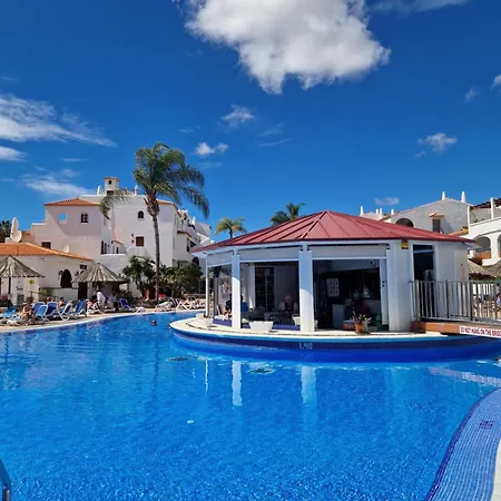 Sunny Oasis Amarilla Golf