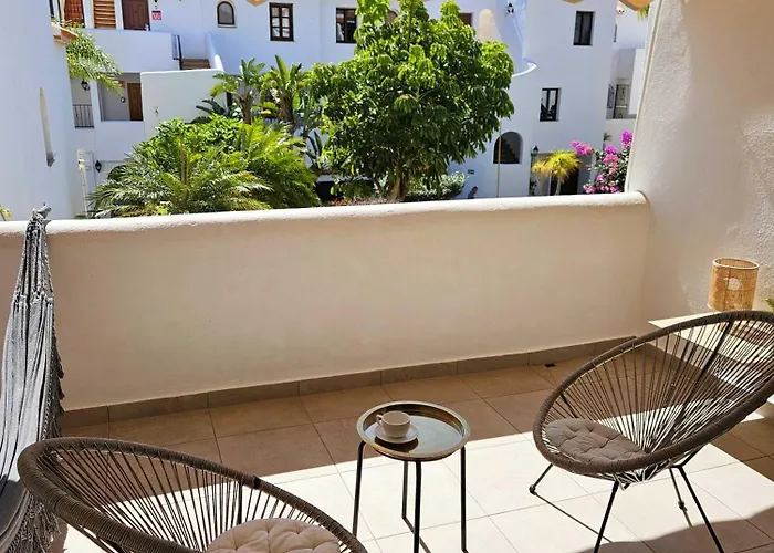 Sunny Oasis Amarilla Golf